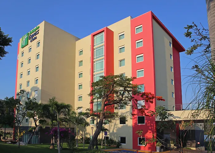 Holiday Inn Express & Suites Cuernavaca By Ihg