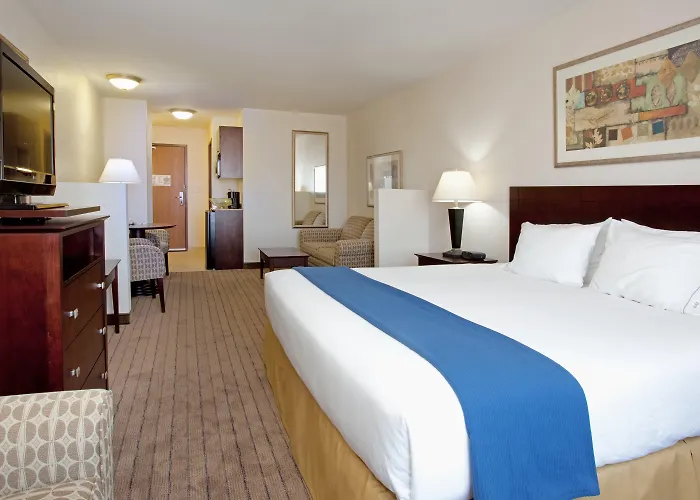 Holiday Inn Express & Suites By Ihg