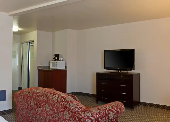 Holiday Inn Express Hotel & Suites Hermosa Beach By Ihg
