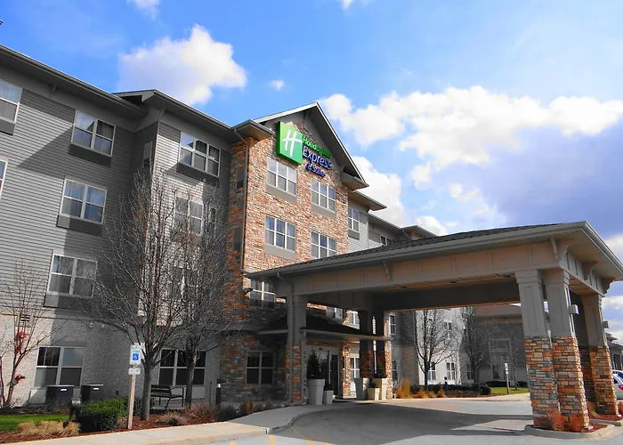 Holiday Inn Express Hotel & Suites Chicago West Roselle By Ihg