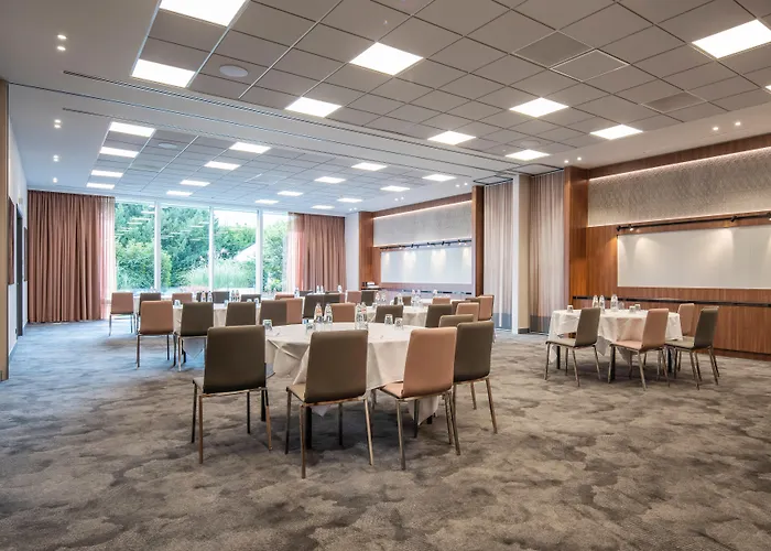 Holiday Inn Hotel Brussels Airport By Ihg Diegem