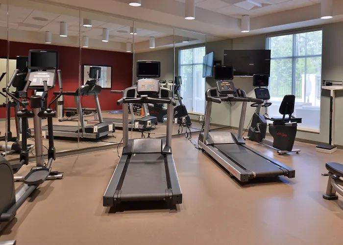 Crowne Plaza Shenandoah - Woodlands Area By Ihg