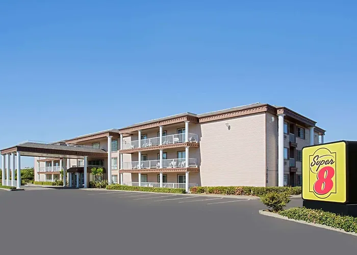 Super 8 By Wyndham