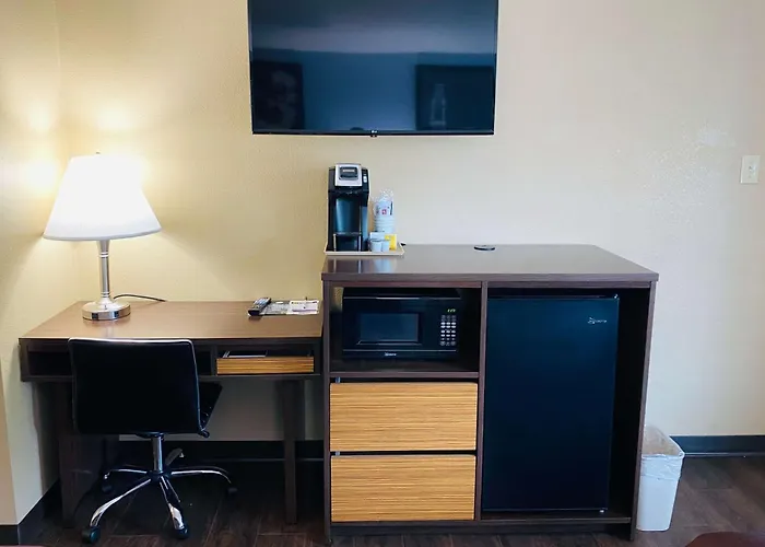 Super 8 By Wyndham Danville