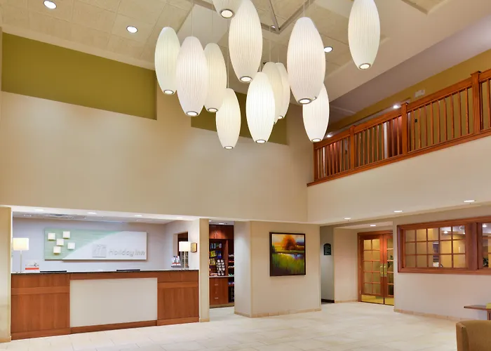 Holiday Inn Hotel & Suites Overland Park-Convention Center By Ihg
