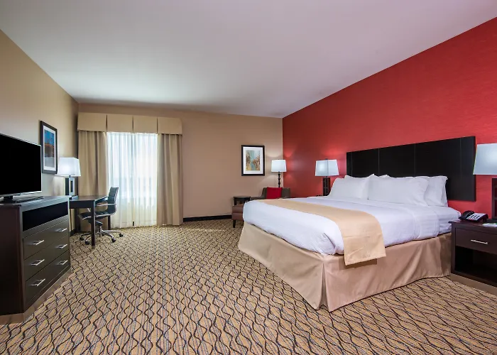 Holiday Inn Salina By Ihg