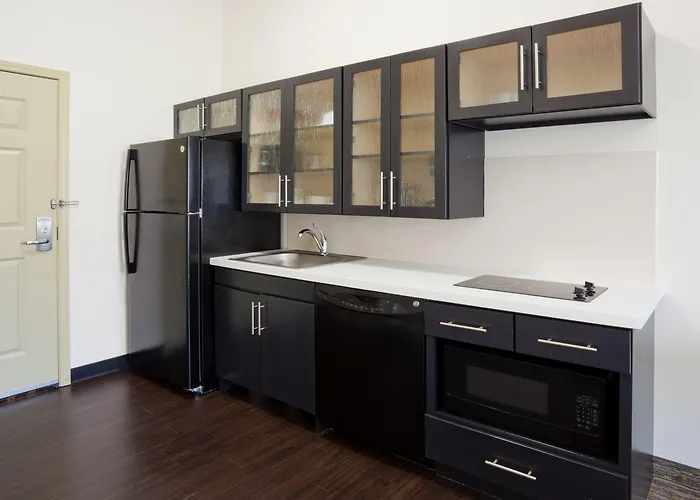 Candlewood Suites By Ihg
