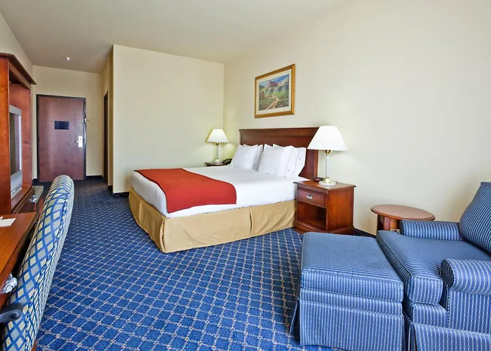 Holiday Inn Express Hotel & Suites Paragould By Ihg