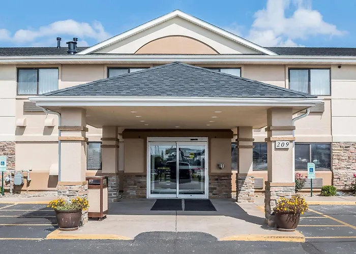 Quality Inn Coralville - Iowa River Landing