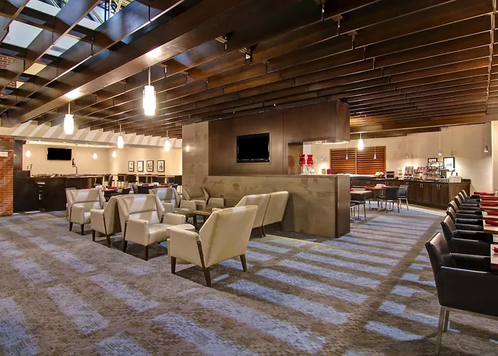 Holiday Inn Oakville Centre By Ihg