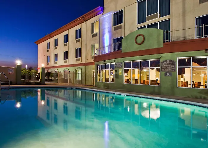 Holiday Inn Express Hotel & Suites Live Oak By Ihg