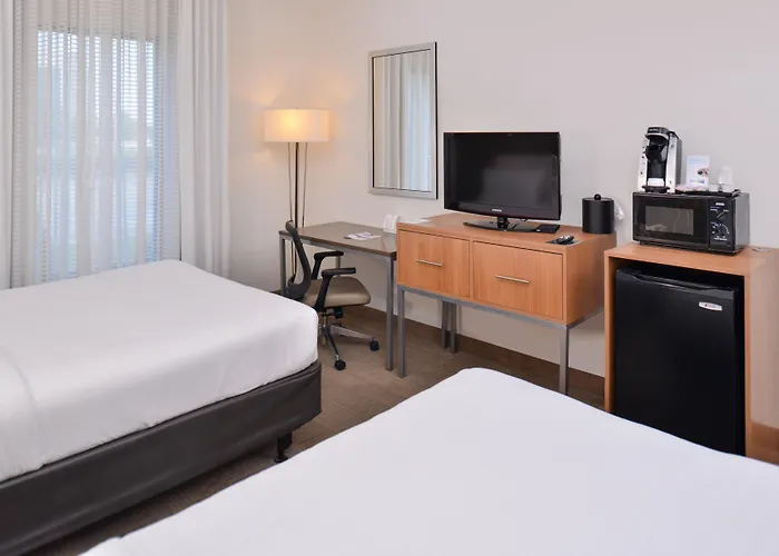 Holiday Inn Express And Suites New Orleans Airport By Ihg Saint Rose