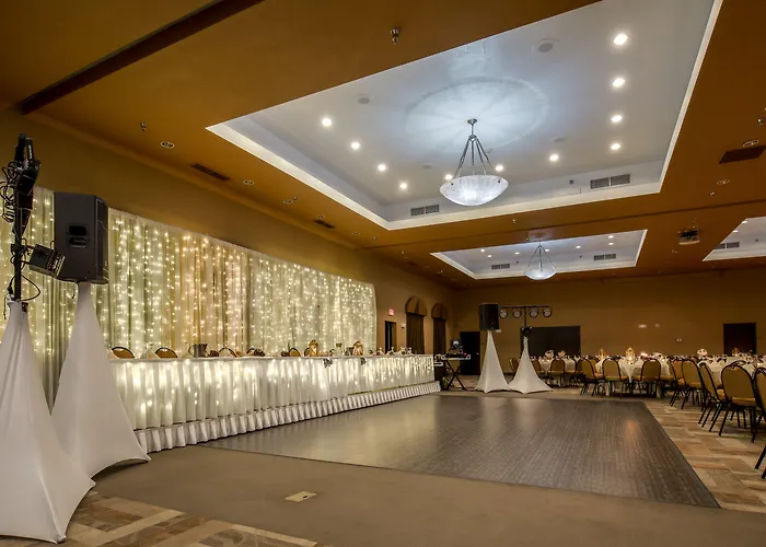 Holiday Inn Express & Suites Sioux Falls- By Ihg