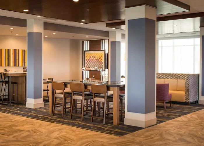 Holiday Inn Express & Suites Rock Falls By Ihg