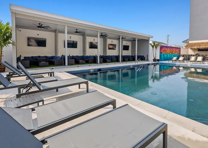 Seaport Suites