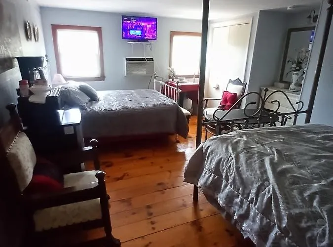 Sea Breeze Inn Beach Rentals