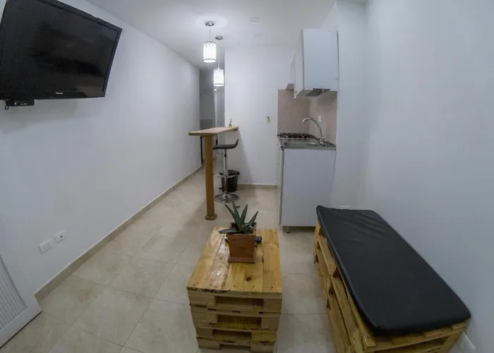 Hotel & Rooftop Farallones Betania