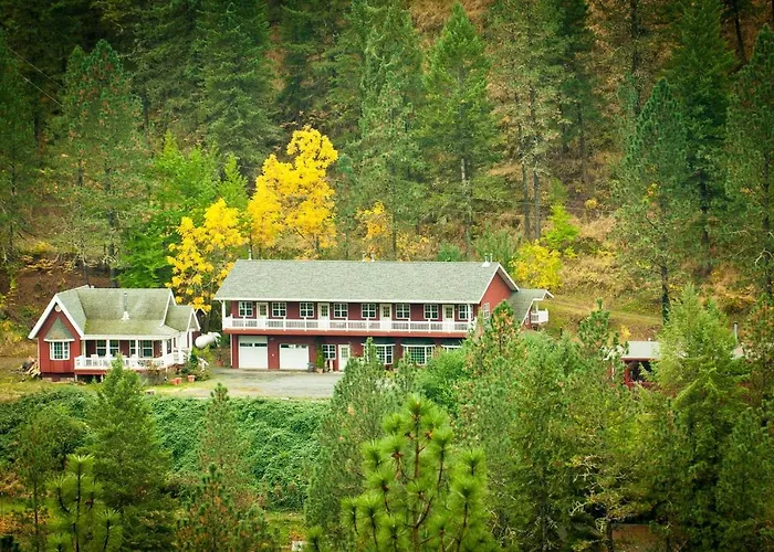 Hearthstone Elegant Lodge