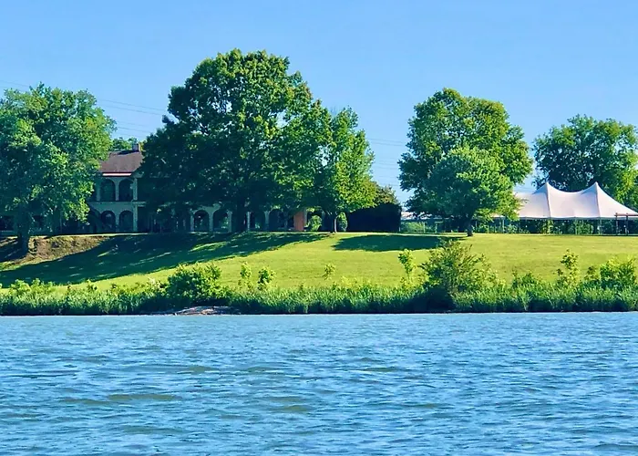 Tennessee Room At Tennessee Riverplace