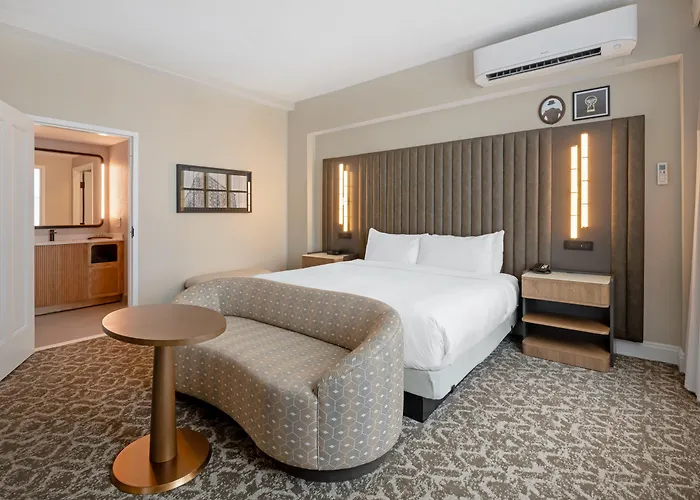 Flor Tampa Downtown, Tapestry Collection By Hilton