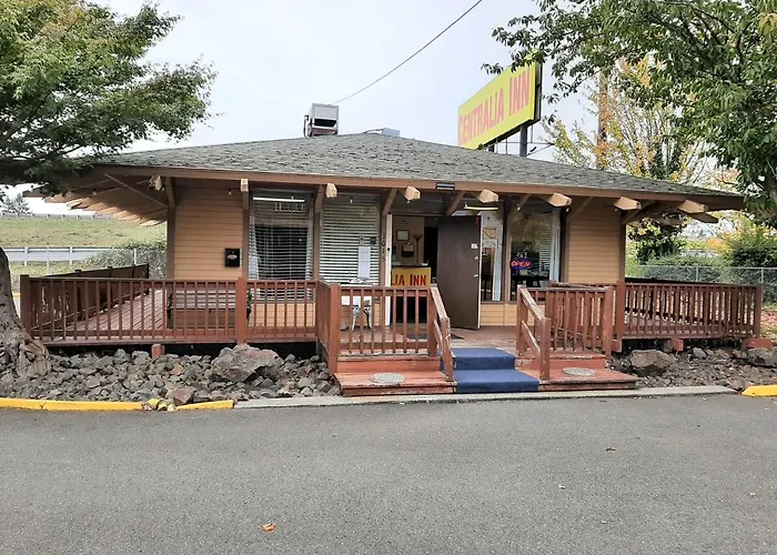 Centralia Inn