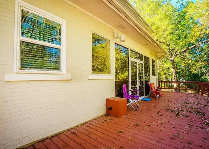 Historic Mitchell House