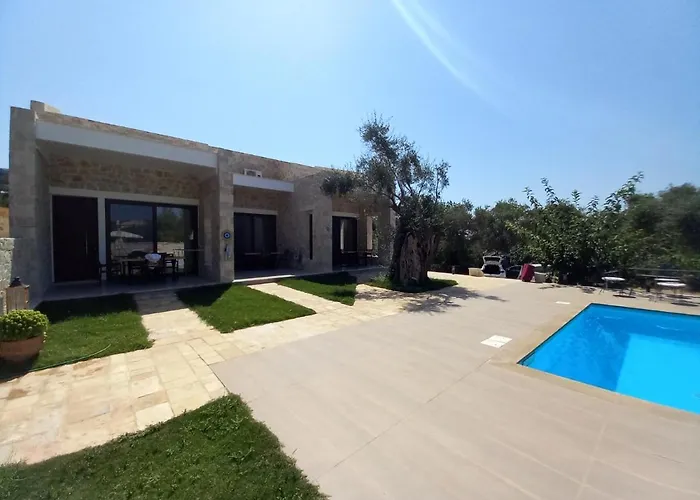 Zefiros Luxury Apartments
