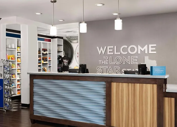 Hampton Inn & Suites /East