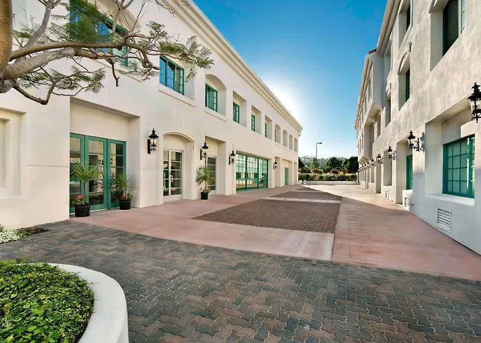 Doubletree By Hilton San Pedro Hotel Long Beach