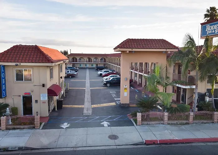 Rodeway Inn & Suites Bellflower