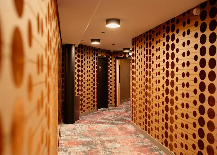 Hotel Dali Val D'Europe, Tapestry Collection By Hilton Chanteloup-en-Brie