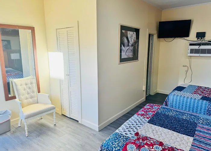 Best In Town Motel