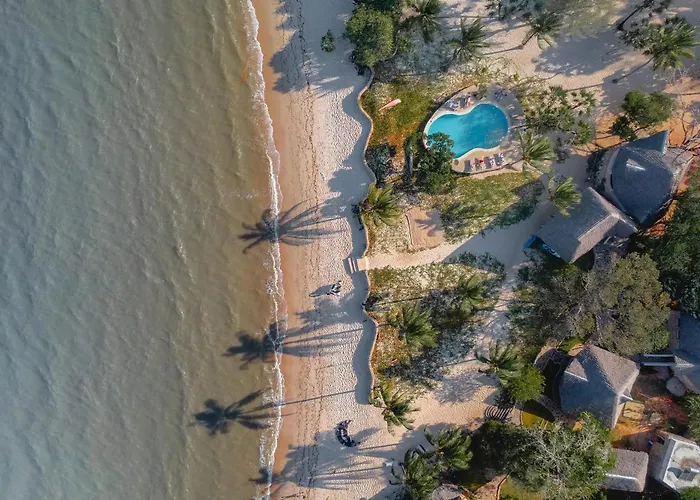 Mwazaro Beach Lodge Shimoni