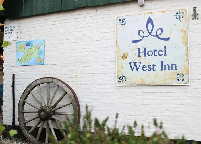 Hotel West Inn
