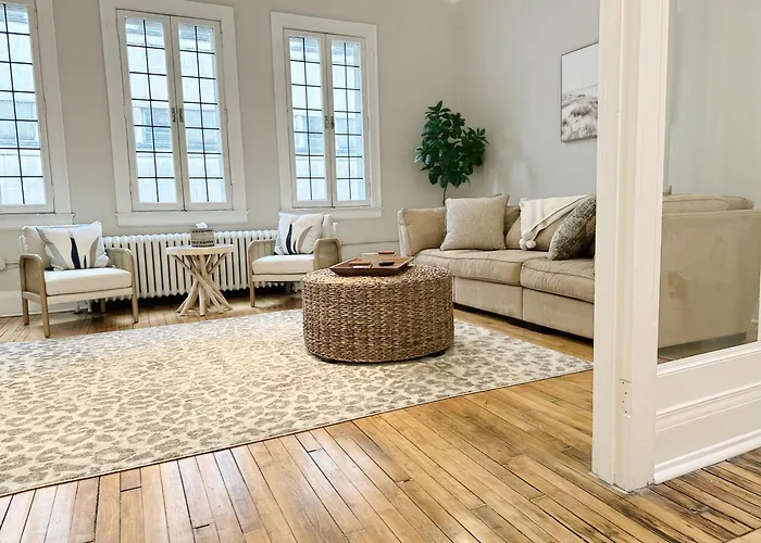 The Historic Lyric Presidential Suite