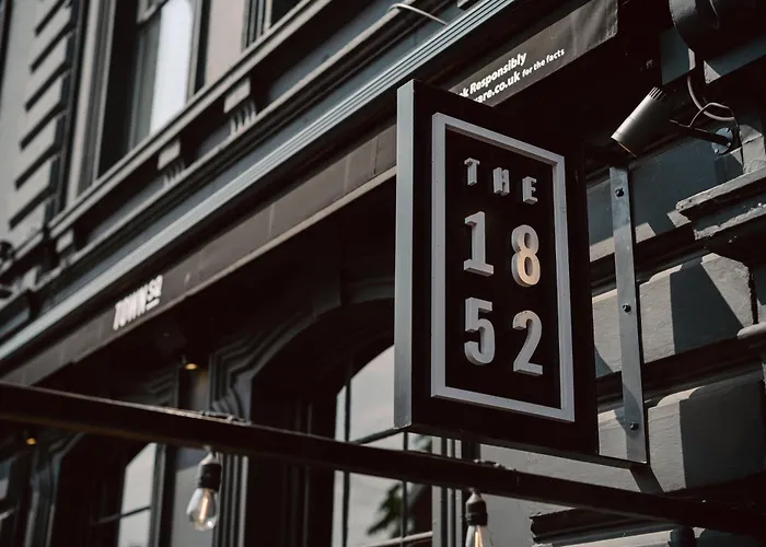 The 1852 Hotel - Self Check-In
