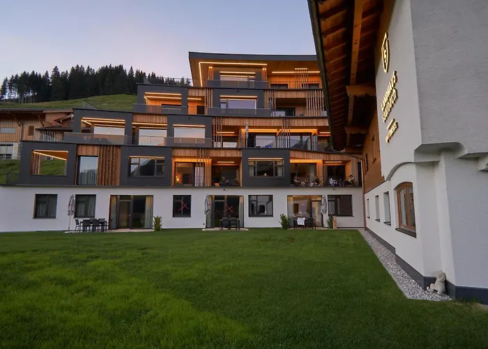 Landhaus Saalbach - Ski In & Out