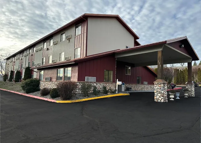 Fairbridge Inn & Suites - Pullman
