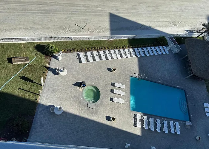 Emerald Shores Hotel - Daytona Beach