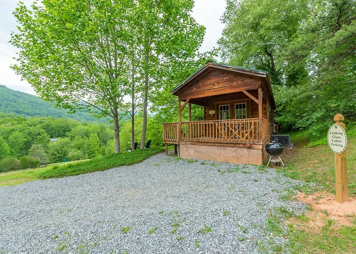 Engadine Inn And Cabins Candler