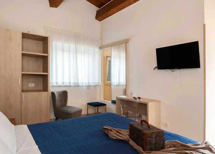 Gu Hotel