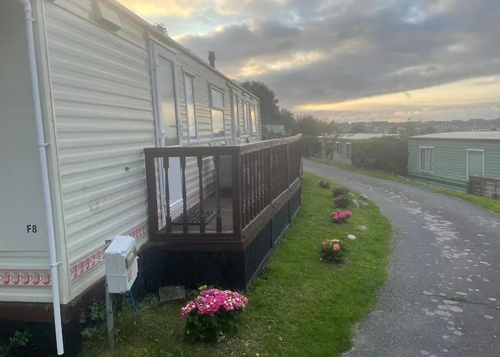 Hilltop Hideaway 2 Bed Caravan With Panoramic Town Scenery In Aberystwyth Holiday Village F8