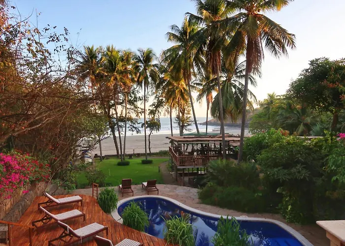 Las Flores Resort