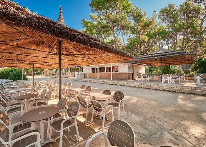 Pine Beach Pakostane