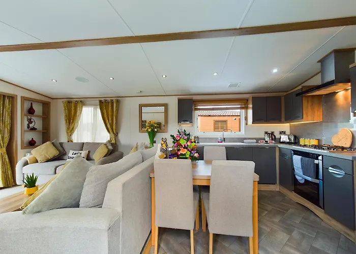 Tattershall Lakes Mini Breaks - Osprey Rise