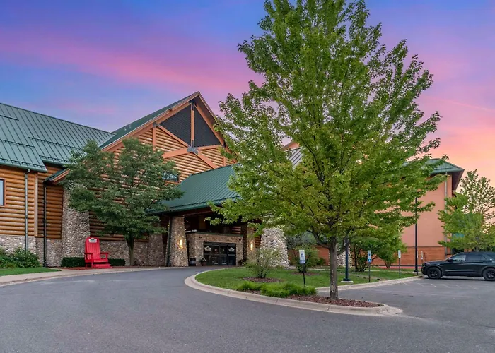 Three Bears Resort Waterpark Near Tomah Ascend Collection