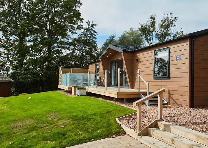 Letham Feus Lodge And Caravan Park