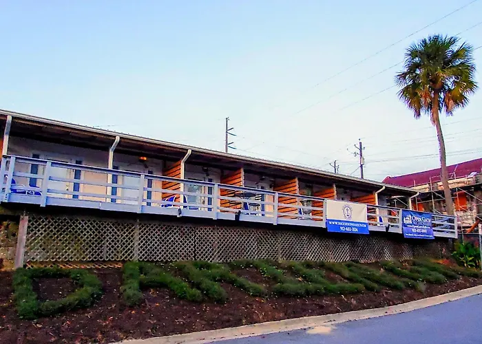 Darien Dockside Inn