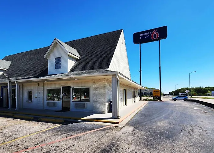 Motel 6-Webster, Tx - Houston - Nasa Lake