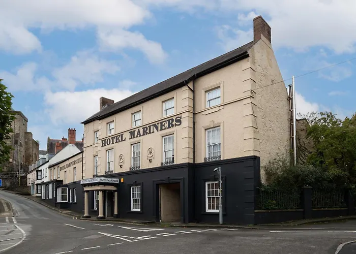 Mariners Hotel